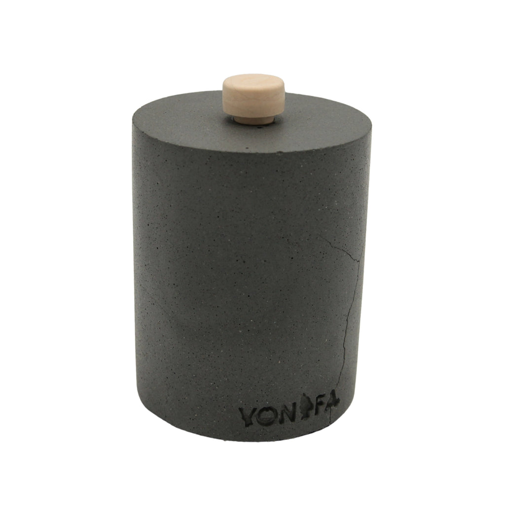 Diffusor-Flasche aus Architekturbeton Grau Var.2