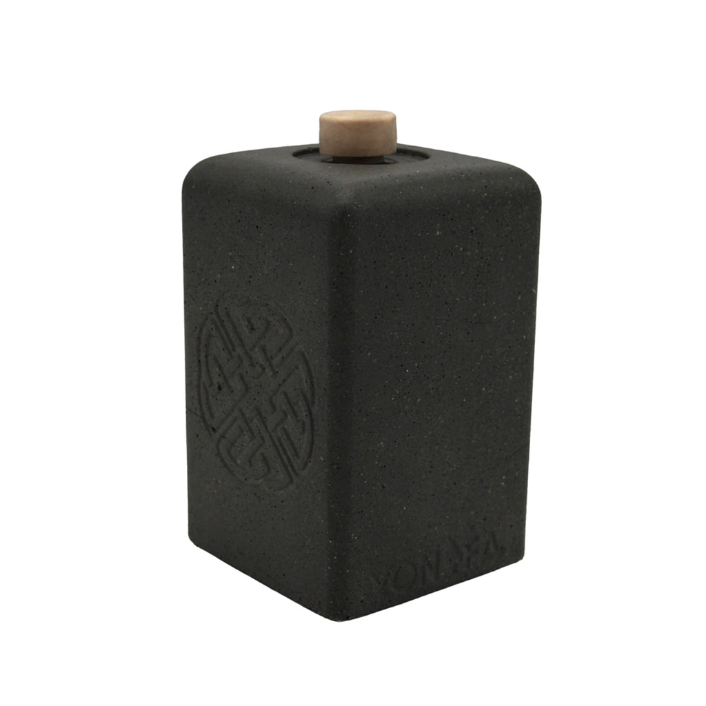 Diffusor-Flasche aus Architekturbeton Grau Var.3